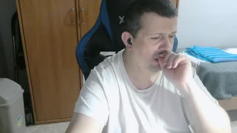 Snapshot of danysanchez1981 chatting on March 30, 9:27 pm danysanchez1981 online show from March 30, 9:27 pm