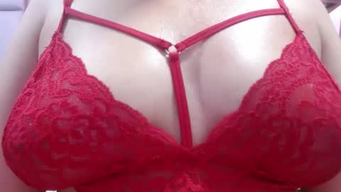 DanySwet online show from December 22, 9:33 am