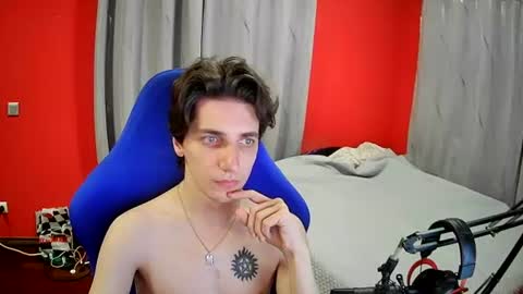danywhiteyb online show from July 8, 3:27 pm