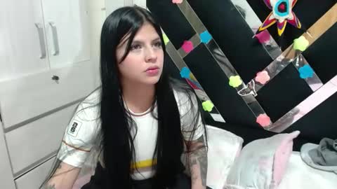 Snapshot of daphne877046 chatting on September 10, 1:49 am daphne877046 online show from September 10, 1:49 am