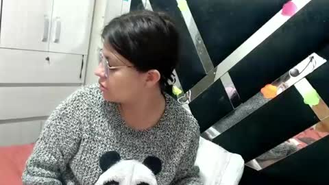 daphne877046 online show from July 5, 8:16 pm