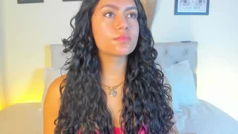 Snapshot of daphne_24 chatting on February 17, 12:12 pm Antonella Mora online show from February 17, 12:12 pm