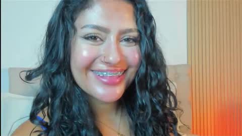 Snapshot of daphne_24 chatting on May 16, 12:26 pm Antonella Mora online show from May 16, 12:26 pm