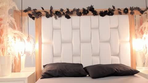 daphne_and_roger online show from November 29, 10:51 am