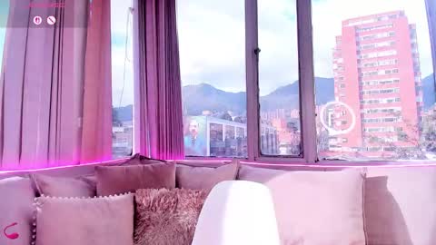 daphne_chers online show from December 3, 8:51 pm