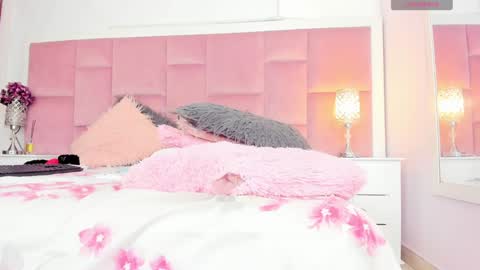 Daphne online show from December 9, 11:13 pm