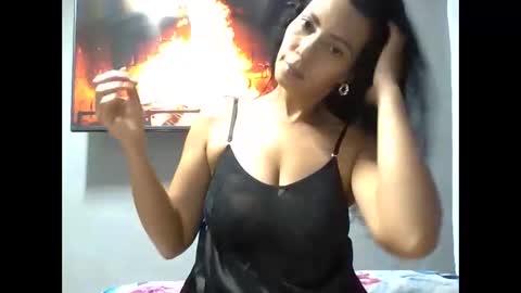 daphnerosses online show from October 16, 2:40 pm