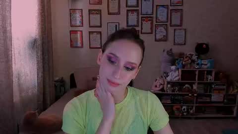 Snapshot of darcysiren chatting on February 6, 9:22 am Darcy Siren online show from February 6, 9:22 am
