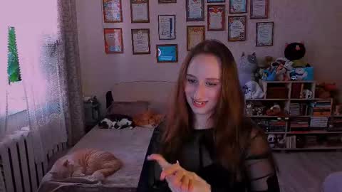 Snapshot of darcysiren chatting on February 18, 8:27 am Darcy Siren online show from February 18, 8:27 am