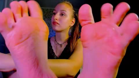 Darcy Siren online show from November 10, 8:35 am