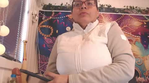 Snapshot of daredevil_milf chatting on April 16, 10:16 am Tania Vergez online show from April 16, 10:16 am