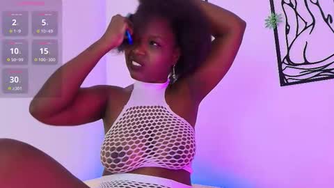 Darelyn online show from February 5, 12:10 pm