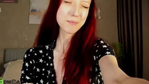 Snapshot of daria_j chatting on April 4, 4:00 am Daria J online show from April 4, 4:00 am