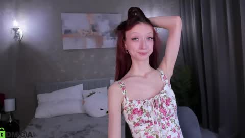 Snapshot of daria_j chatting on May 15, 12:23 pm Daria J online show from May 15, 12:23 pm