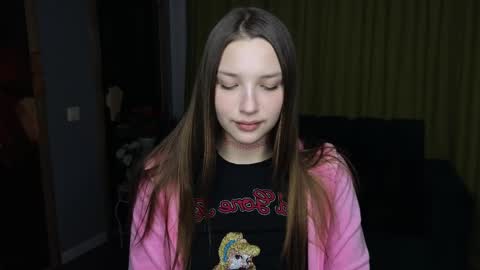 Snapshot of dariaangels chatting on March 17, 12:30 pm dariaangels online show from March 17, 12:30 pm