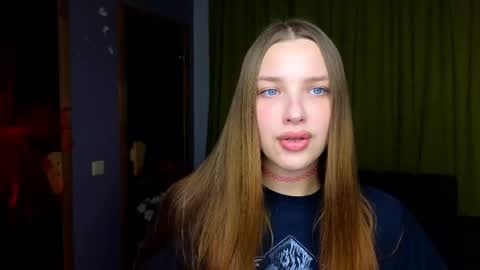 Snapshot of dariaangels chatting on March 21, 6:44 pm dariaangels online show from March 21, 6:44 pm