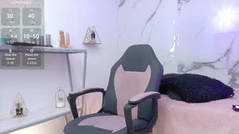Dariah online show from July 24, 8:40 pm