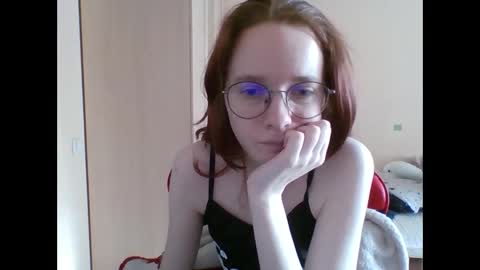 Snapshot of dariena_ chatting on March 27, 12:49 pm Darin online show from March 27, 12:49 pm