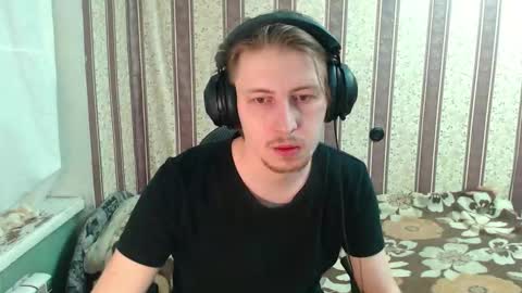 darienlarge online show from October 12, 2:32 am