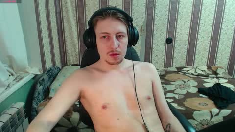 darienlarge online show from October 13, 2:44 am