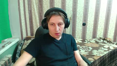 darienlarge online show from November 16, 5:40 pm