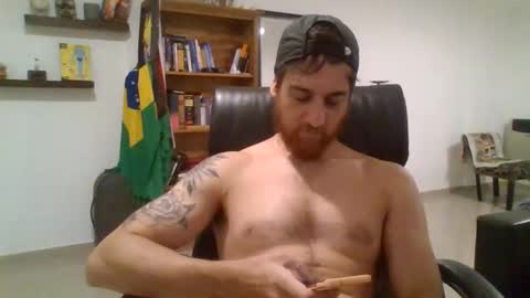 Snapshot of dariensur chatting on February 15, 11:23 pm Darien online show from February 15, 11:23 pm