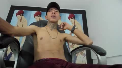 Snapshot of darikson_boy_ chatting on November 11, 7:58 pm Darikson online show from November 11, 7:58 pm