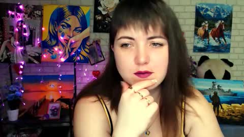 Snapshot of darina_m_ chatting on February 15, 5:15 am Darina online show from February 15, 5:15 am