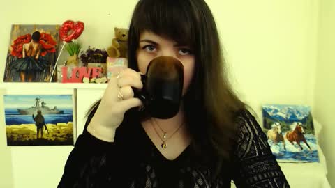 Snapshot of darina_m_ chatting on March 7, 5:15 am Darina online show from March 7, 5:15 am