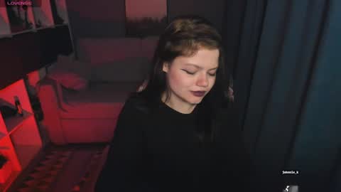 Snapshot of darina_wilson chatting on February 9, 12:39 am Dari the it woman online show from February 9, 12:39 am