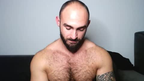 Snapshot of dariomuscle1993 chatting on December 4, 7:55 pm Dario Muscel King online show from December 4, 7:55 pm