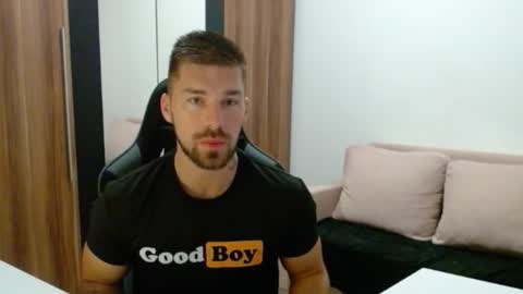 Snapshot of darius_94 chatting on November 20, 6:02 am darius_94 online show from November 20, 6:02 am