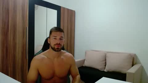 Snapshot of darius_94 chatting on November 29, 5:32 am darius_94 online show from November 29, 5:32 am