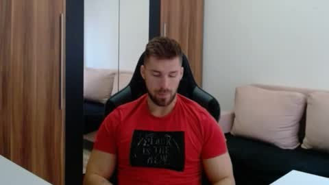 darius_94 online show from February 24, 8:45 am