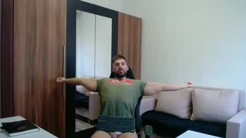 darius_94 online show from March 15, 5:24 am