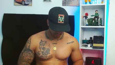 Darius Phoenix  online show from December 21, 11:44 am