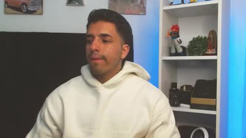 Darius Phoenix  online show from January 24, 11:37 am