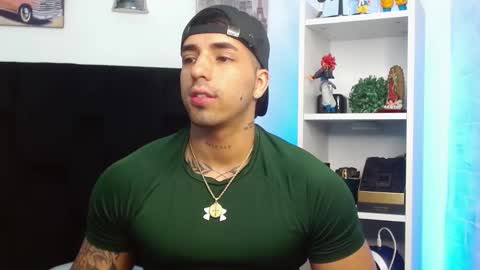 Darius Phoenix  online show from January 25, 6:34 am