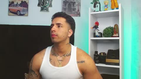 Darius Phoenix  online show from January 29, 6:22 am