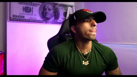 Darius Phoenix  online show from February 17, 5:10 pm