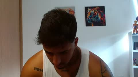 Snapshot of darius_phoenix chatting on July 26, 9:11 pm Darius Phoenix online show from July 26, 9:11 pm