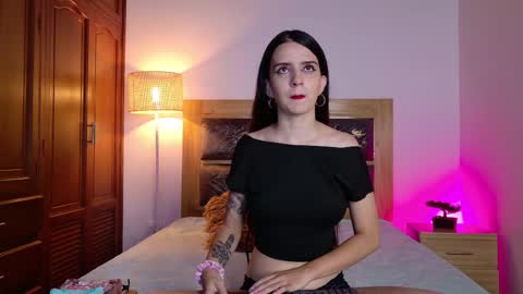 Snapshot of dark_angell77 chatting on November 20, 11:21 am dark_angell77 online show from November 20, 11:21 am