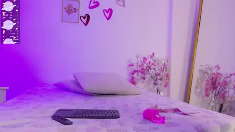 Snapshot of dark_angell77 chatting on March 13, 11:06 am dark_angell77 online show from March 13, 11:06 am