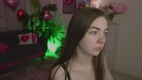 Call me Amy online show from February 8, 5:55 am