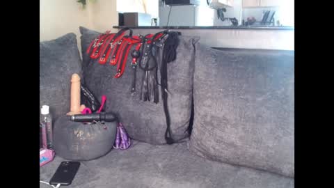 Coco online show from December 21, 12:59 pm