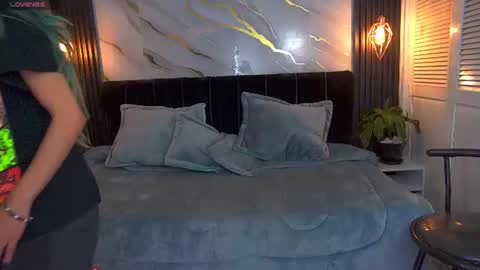 dark_dominika online show from June 16, 7:38 pm