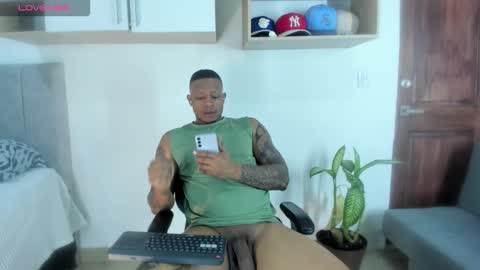 dark_dominion online show from October 11, 6:50 pm