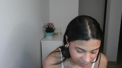 Sofia online show from December 12, 3:10 am