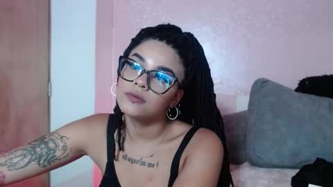 Snapshot of dark_flama chatting on March 7, 12:07 am dark_flama online show from March 7, 12:07 am