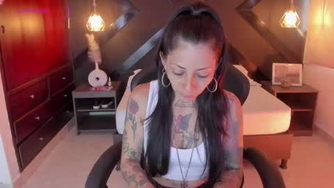 M I K A E L A online show from September 19, 9:15 pm